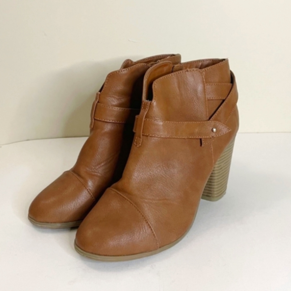Lauren Conrad booties